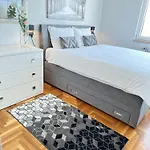 Apartament Forty Two *