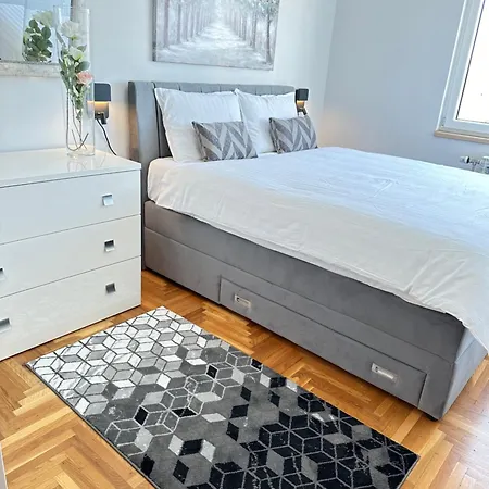 Apartman Forty Two *