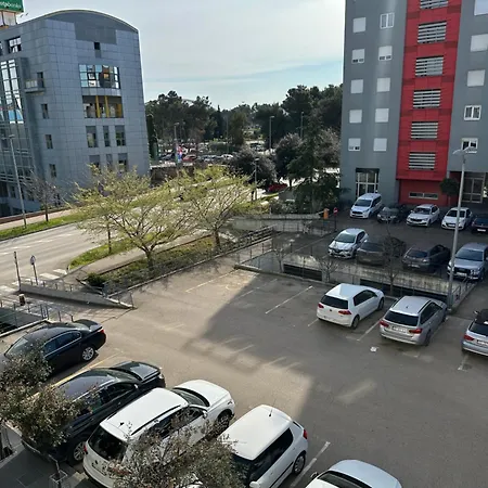 Forty Two Apartman