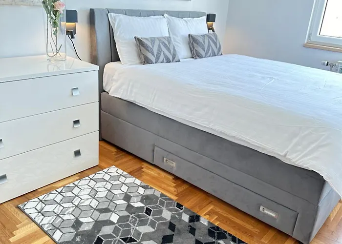 Apartman Forty Two *